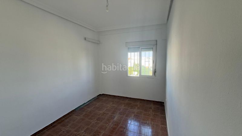 Foto fa6b196b-0076-48eb-a0df-f90db00a5596. Pis a Bellavista Sevilla