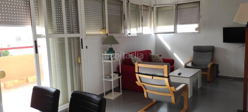 Foto 5a439984-7382-4c3b-bd54-0239d43388a0. Lloguer pis a La Oliva Sevilla