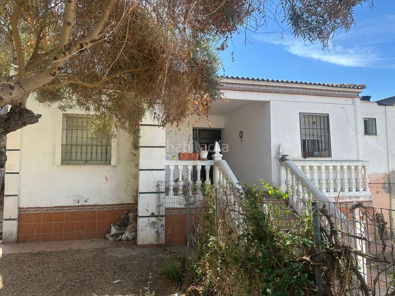 Foto 85630e79-5b9c-45e3-b926-c2d4de38b4df. Casa amb aparcament piscina a Arco Norte - Avda España Dos Hermanas