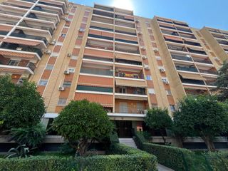 Location Appartement  Calle calle claudio guerin. Se alquila piso para chicas estudiantes