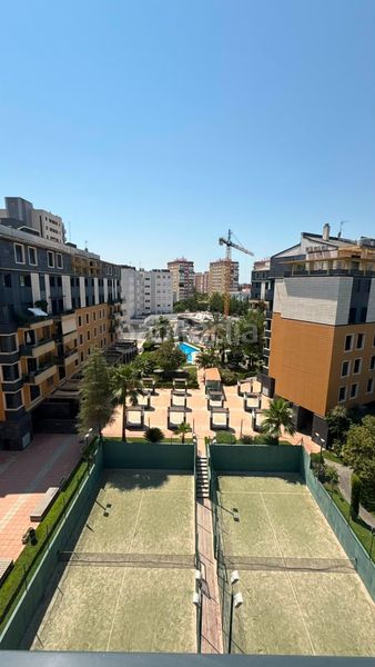 Foto 4a3af13a-f013-464a-ba5c-a615955227c3. Pis amb calefacció aparcament piscina a Pedro Salvador - Las Palmeritas Sevilla