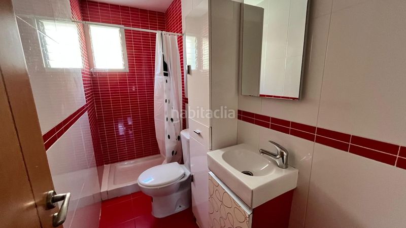 Foto 5298cf0f-a742-4764-9a84-00cb3fea0c4c. Rent flat in El Plantinar - Avda. La Paz - El Juncal Sevilla
