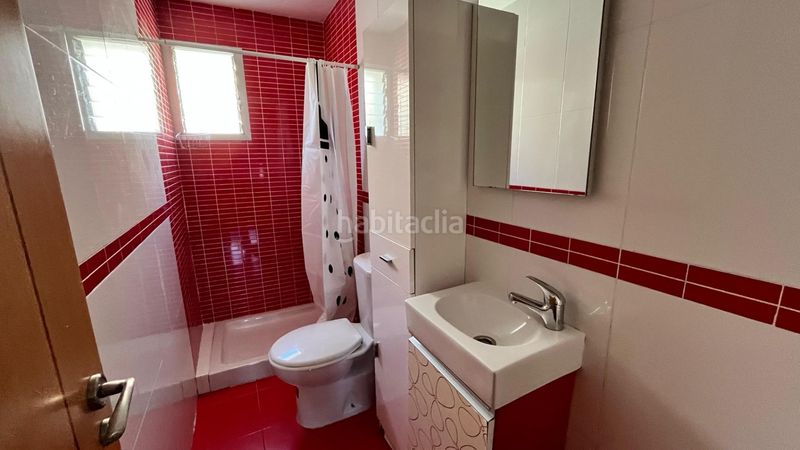 Foto d2990112-31c4-4f2b-a1aa-2c482cea4c75. Rent flat in El Plantinar - Avda. La Paz - El Juncal Sevilla