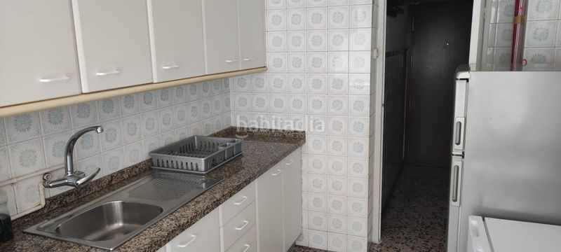 Foto f2943ae3-ca32-4148-bf1f-6bab780b2eb6. Pis a El Plantinar - Avda. La Paz - El Juncal Sevilla