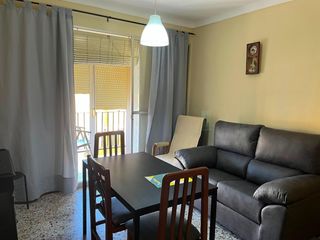 Location Appartement à El Plantinar - Avda. La Paz - El Juncal. Se alquila piso para estudiantes