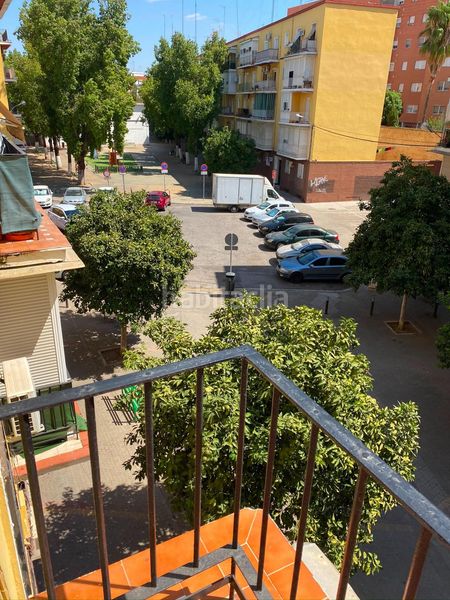 Foto 958390b7-dcdb-401b-9d44-74b085e1966f. Lloguer pis a El Plantinar - Avda. La Paz - El Juncal Sevilla