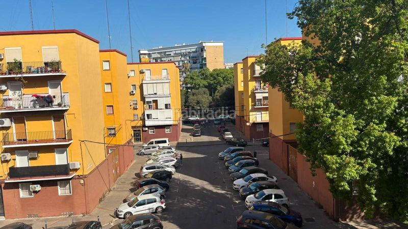 Foto d0a38a63-cfab-4e40-ba8c-1b35bcf3ecb6. Pis a El Plantinar - Avda. La Paz - El Juncal Sevilla