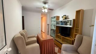 Rent Flat  Calle juan talavera heredia. Piso con dos habitaciones disponibles