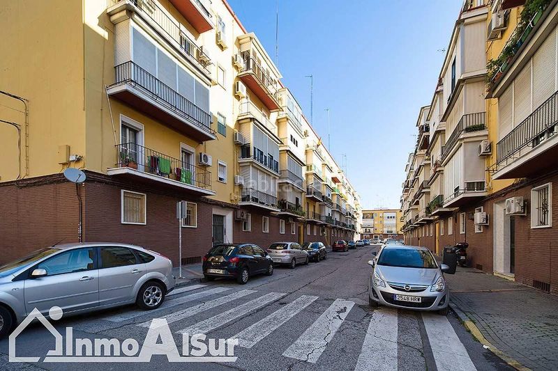 Foto e08b9534-a95e-40d7-8628-5e7a910eaa43. Lloguer pis a El Plantinar - Avda. La Paz - El Juncal Sevilla
