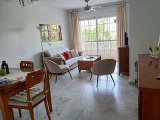 Rent Flat  Juan de ledesma. Alquiler estudiantes con piscina