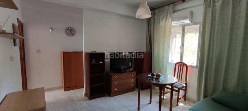 Foto 95f9221b-91d5-4dba-8247-f2d2c628efae. Rent flat in El Plantinar - Avda. La Paz - El Juncal Sevilla