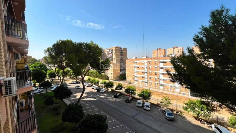 Foto 84ac9d45-111a-453f-aef5-848f76f8b70f. Rent flat in El Plantinar - Avda. La Paz - El Juncal Sevilla