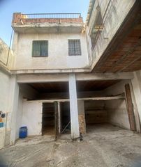 Casa  Calle acordeón. Casa a reformar