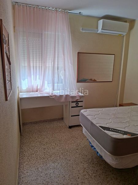 Foto 5d34488e-9357-4fb6-8bf0-3803f2472725. Rent flat in El Plantinar - Avda. La Paz - El Juncal Sevilla