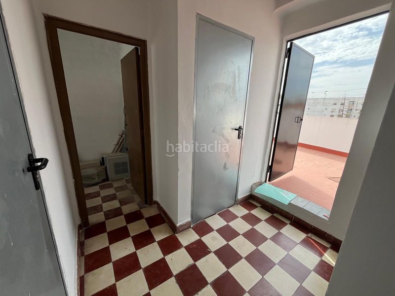 Foto f6eb50e0-7df2-4b74-a177-50a767b0b32b. Pis a El Porvenir Sevilla