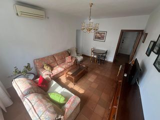 Miete Etagenwohnung  Calle ulia. Se alquila piso en ulía