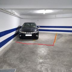 Parking coche en Centro. Venta de cochera