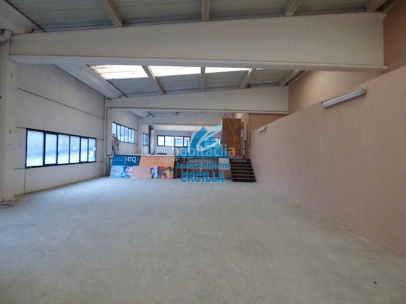 Foto 597cc201-d485-4bdb-8194-9e99b696bf3b. Nau industrial a Amorebieta - Etxano