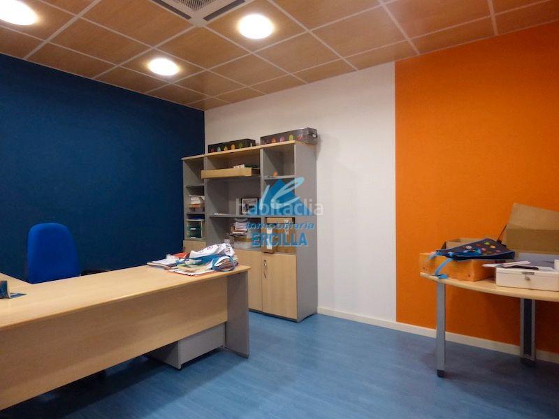 Foto ab87d62a-55d0-432d-91cf-9d0a63219c7a. Nau industrial a Amorebieta - Etxano