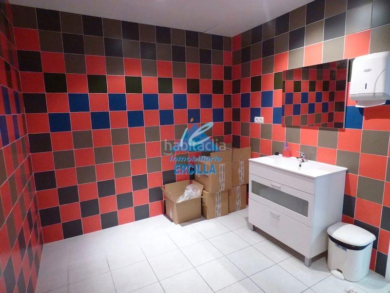 Foto e584dfd1-2aa5-4957-b6f3-b1631186f45a. Nau industrial a Amorebieta - Etxano