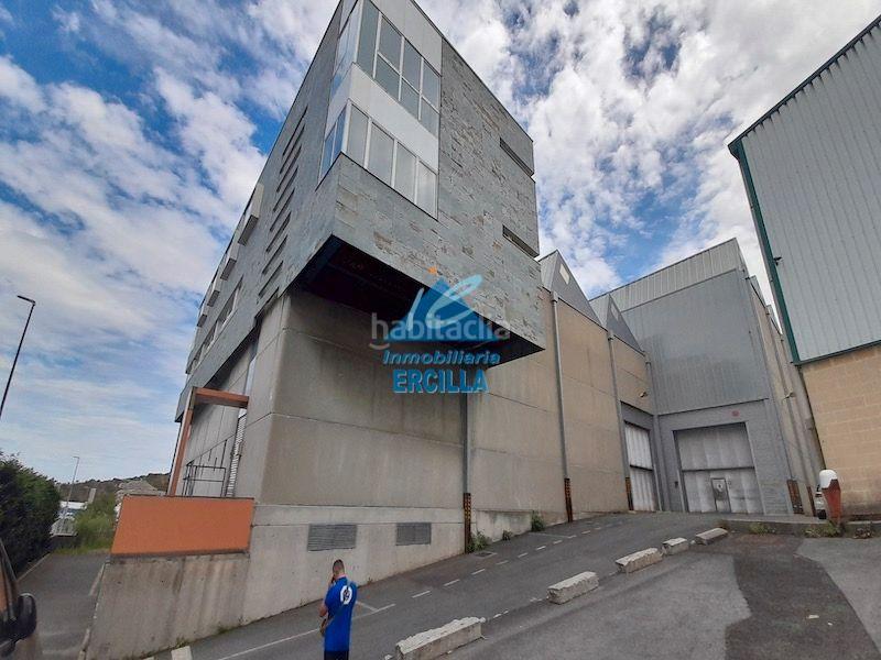 Foto 7fc22ca1-cb1d-4995-ad2c-c83d09a792d3. Capannone industriale in Abanto y Ciérvana / Abanto Zierbena