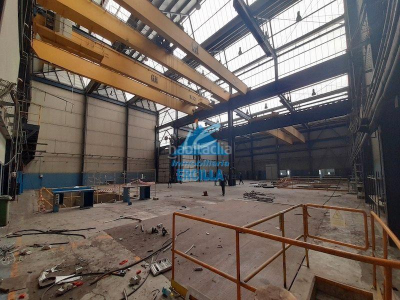 Foto e20cd94f-64ca-4c5c-900a-8437f823324b. Capannone industriale in Abanto y Ciérvana / Abanto Zierbena