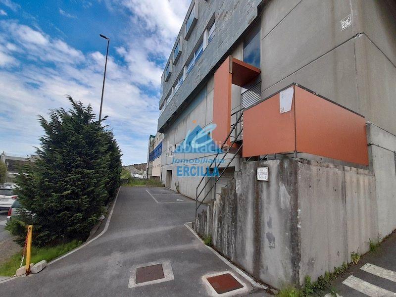 Foto edbaeee3-aab9-4e71-b929-4f40b6955ab3. Capannone industriale in Abanto y Ciérvana / Abanto Zierbena