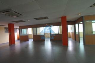 Rent Office space  Berezi nagusia kalea. Oficina de alquiler muy próxima al centro urbano