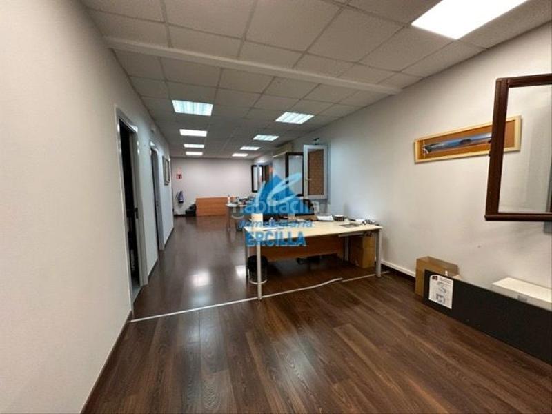 Foto 3f2a66ac-2473-4abb-ad7d-3a9e87b58110. Capannone industriale in Zamudio