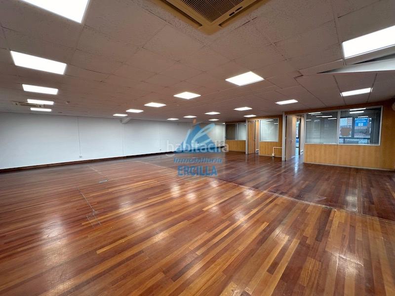 Foto 50fb1fc6-5581-4ea7-8dba-5d3435128b2e. Miete büro in Valle de Trápaga - Trapagaran