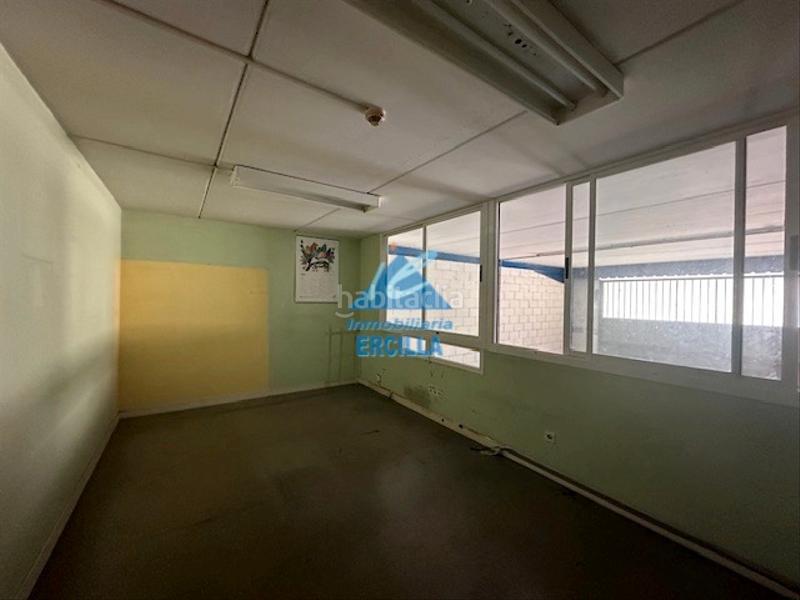 Foto cf2295f3-b4ac-4ac0-bc20-895b07d16ea2. Bâtiment à usage industriel dans Ugao - Miraballes
