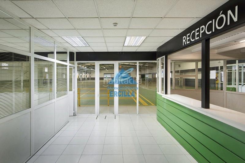 Foto e2465d47-daf0-45ae-bc97-95659c8882e1. Nave industrial  en venta en asua en Loiu