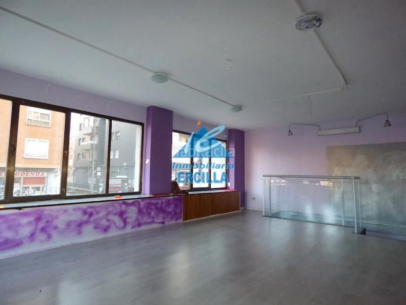 Foto bc764a40-3041-4b50-b4e3-a6b61a045a7d. Lloguer local comercial a Santutxu-Basarrate Bilbao