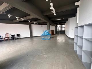 Affitto Ufficio  Costa kalea. Oficina situada en antiguo edificio industrial.