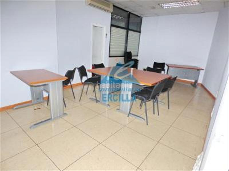 Foto f9236f84-c51a-4138-ad43-99bd046b1c0b. Ufficio in Erandio