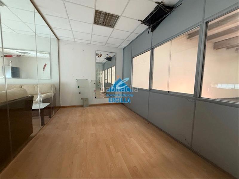 Foto f94ded4f-31d5-4dc4-ae06-baeaaa73d324. Fabrikhalle in La Florida Portugalete