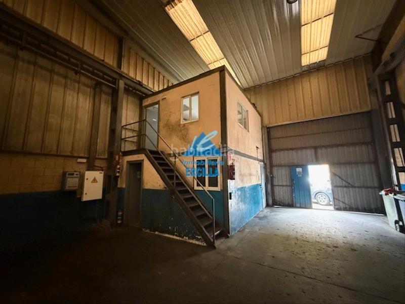 Foto 8bed12da-af76-46c9-8412-24ee0255776f. Bâtiment à usage industriel dans Erandio