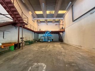 Nau industrial  Lugar barrio gumuzio. Pabellón industrial en venta
