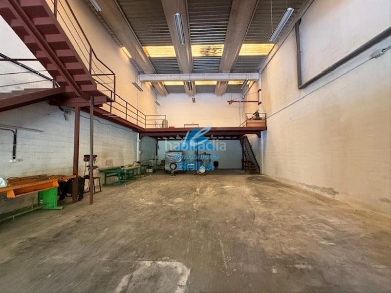 Foto 4aa05c49-4b3e-4815-ba40-a6843b1cf867. Industrial building in Galdakao