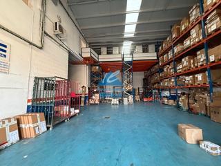 Nave industrial en Calle del nervión 3. Pabellón en venta