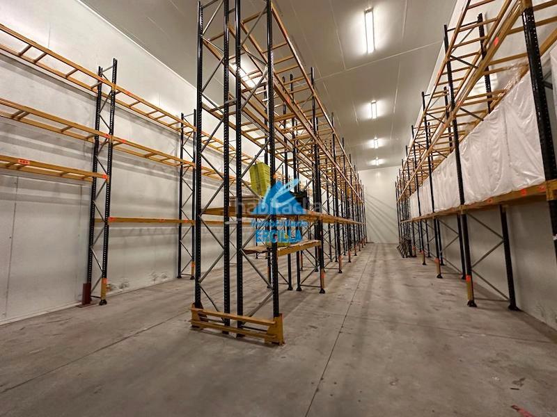 Foto 54916ce8-2a59-4403-9daf-cf5f3c9b5e78. Miete fabrikhalle in Zaratamo