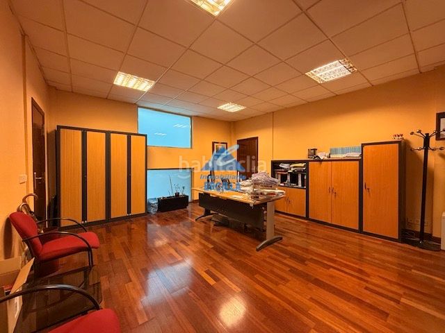Foto 8512ec92-50e5-42b9-b911-8a66c9e432f5. Oficina a Erandio