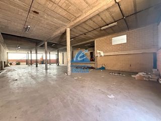 Lloguer Nau industrial  N/a. Pabellón en alquiler en primera linea
