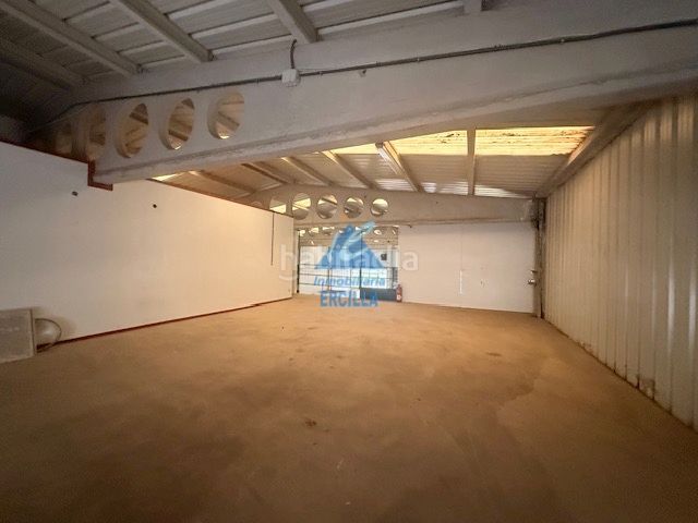 Foto 1f8c5f36-bd16-4f39-aa91-4d86227e3562. Industrial building in Balmaseda