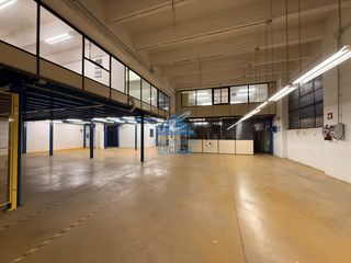 Fabrikhalle  Sangroniz bidea. Planta industrial en venta
