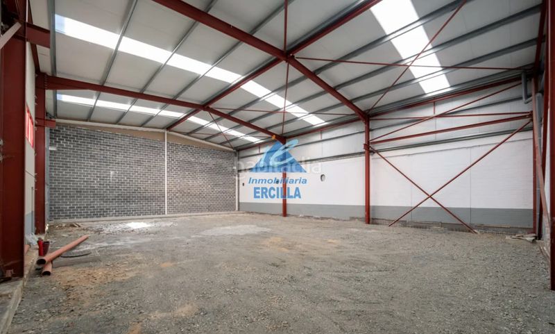 Foto 6c437454-87d4-4282-bec5-8bd97c2b7bde. Nau industrial a Mendaro