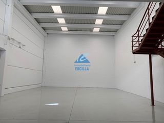 Location Bâtiment à usage industriel  Kalea club deportivoren zirko amateurraren. Nave industrial en alquiler  con estanterías