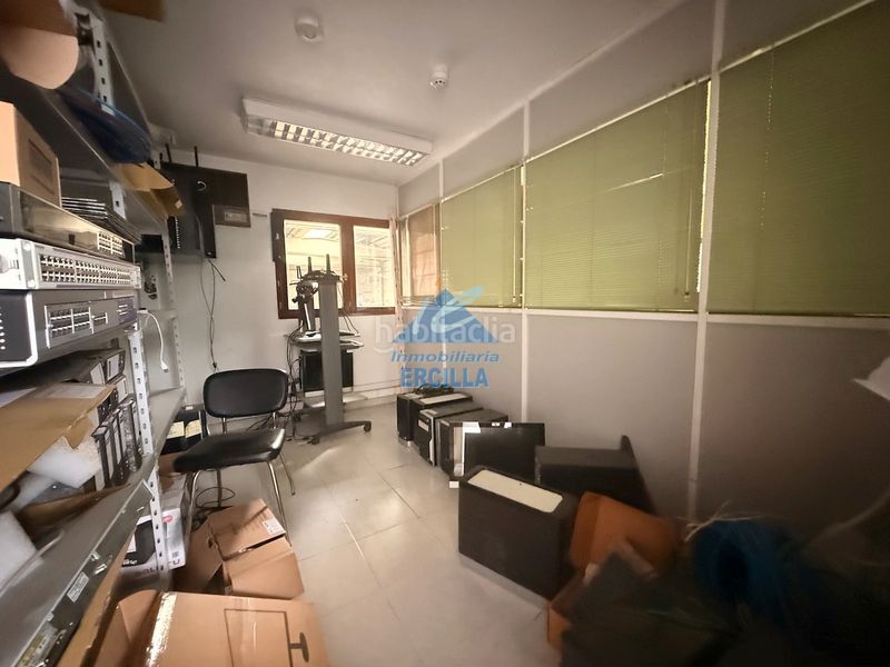 Foto 0f5ee4dc-5268-41a6-84a7-1646ca49d924. Industrial building in Abanto y Ciérvana / Abanto Zierbena