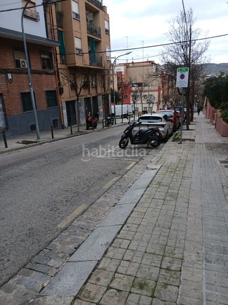 Foto a348b426-9cc3-4d49-9bc9-ade3afd8fdc2. Aparcament cotxe a Carmel Barcelona