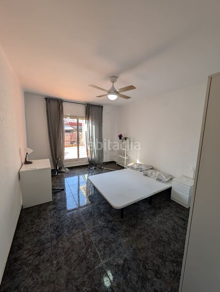 Foto 752019f7-5d65-4306-8be3-316de058282a. Ático para entrar a vivir en Fondo Santa Coloma de Gramenet